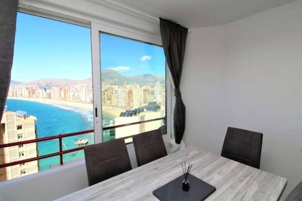 Doro Seaview Apartment 베니돔 외부 사진